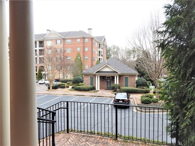 Building Photo - 2300 Peachford Rd