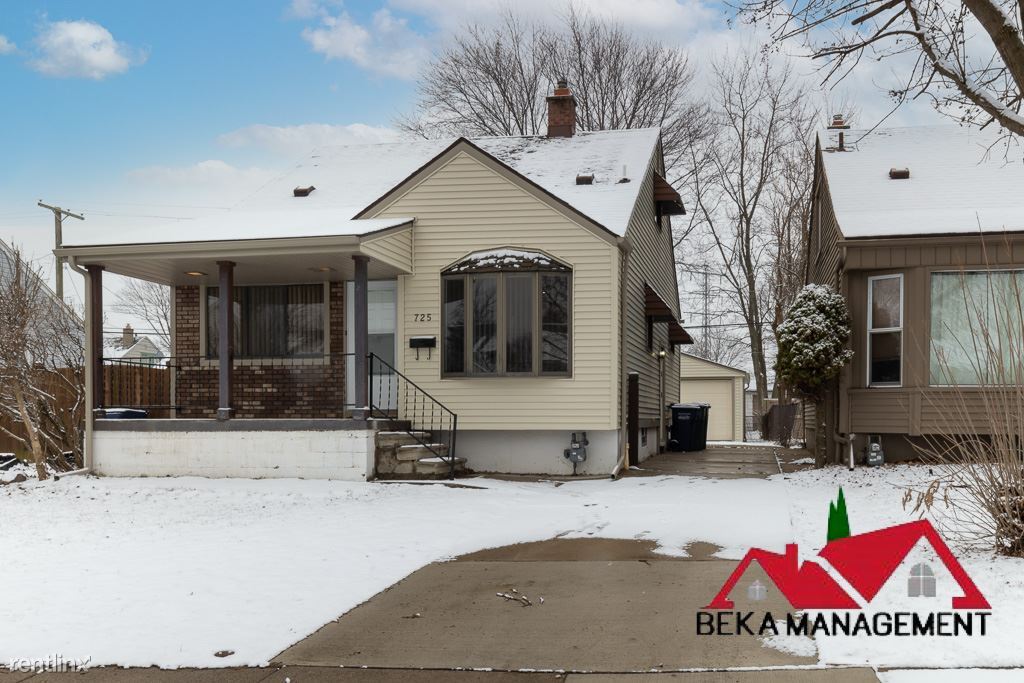 Primary Photo - 3 br, 1 bath House - 725 Mayflower Ave