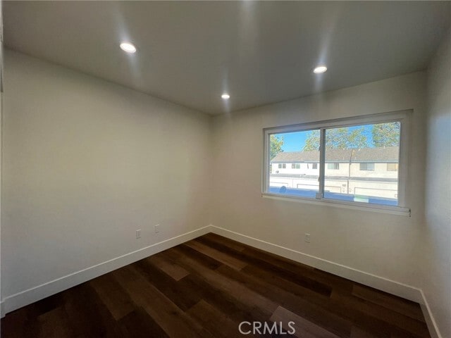 Building Photo - 520 Breezewood Ct