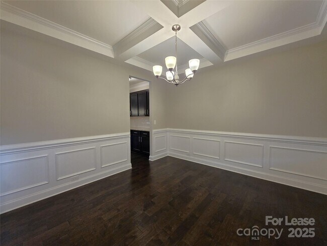 Foto del edificio - 11210 Streamwood Ln NW