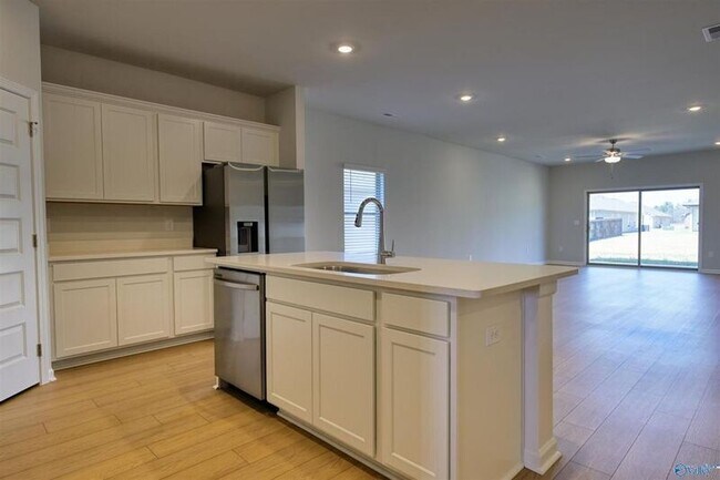 Building Photo - 244 Granby Ln