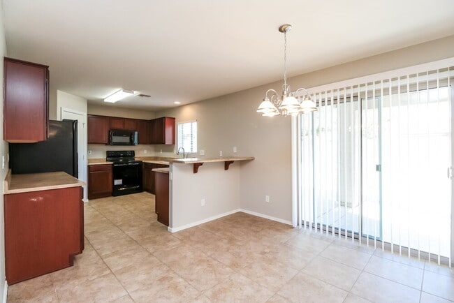 Building Photo - 39245 N Cali Cir