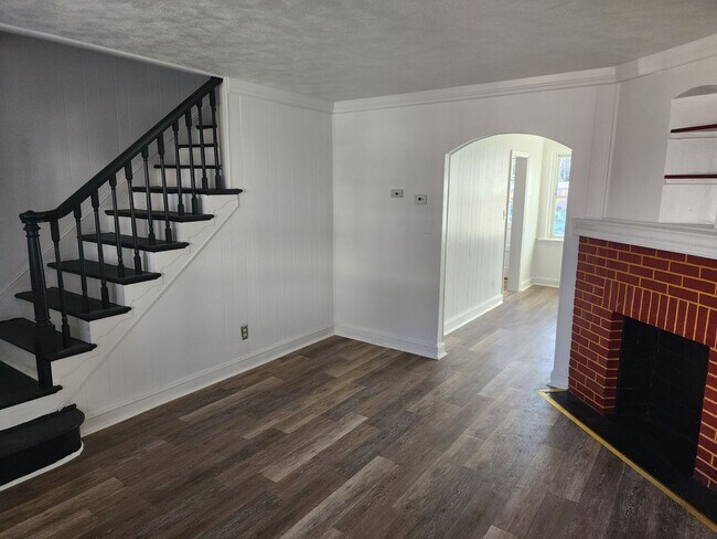 Foto del edificio - 814 E 22nd St