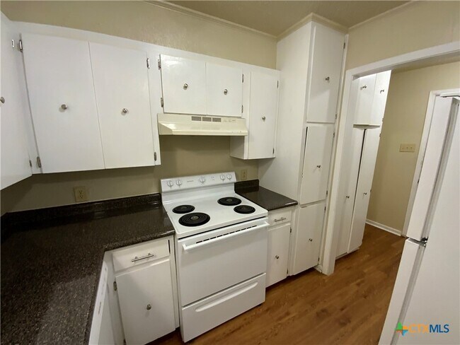 Foto del edificio - 510 B Cheyenne Dr