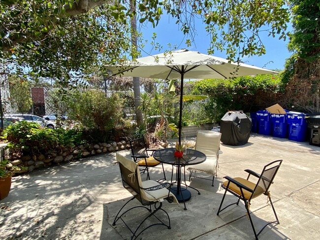 Foto del edificio - 1929-1929 Fourth Ave