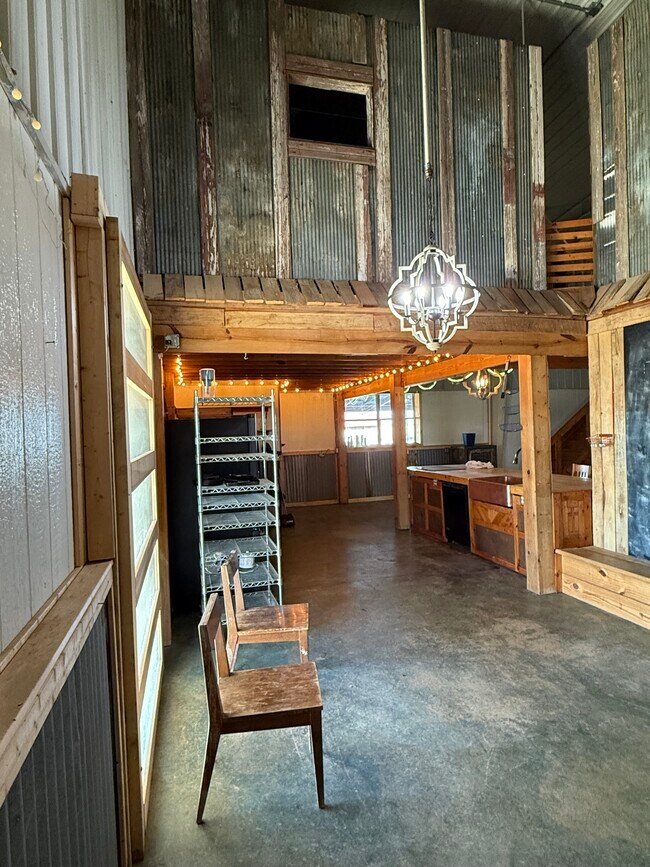 Foto del edificio - 13360 US Highway 62 NE