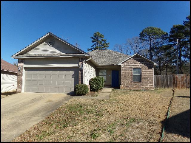 Foto del edificio - 13812 Hickory Glen Dr