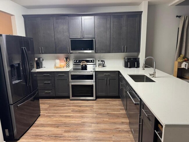 Foto del edificio - 316 O'Hara Dr