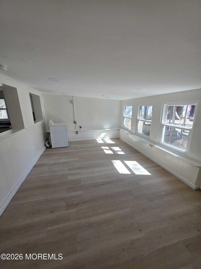 Foto del edificio - 1145 Kenton Dr