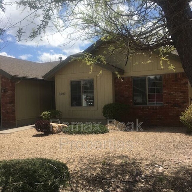 Building Photo - 6805 E Vail Dr