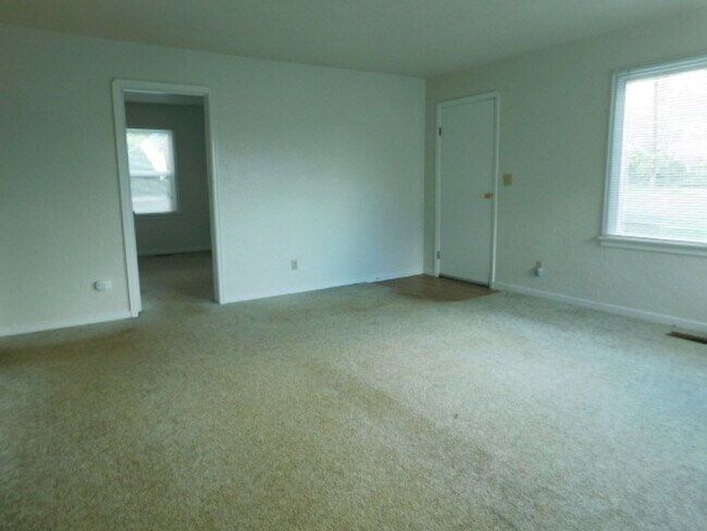 Foto del edificio - 2Bd/1Ba Single Story House - Available Soon!