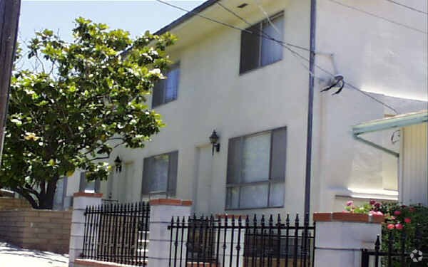 Foto del edificio - 1280 Goshen St