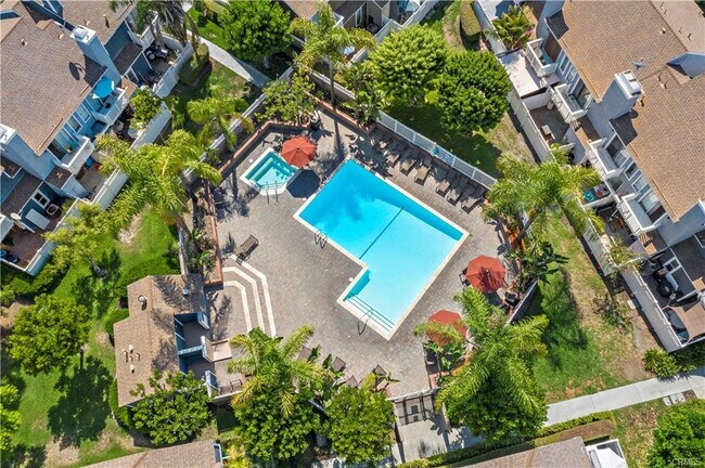 Foto del edificio - 25 Briarwood Ln