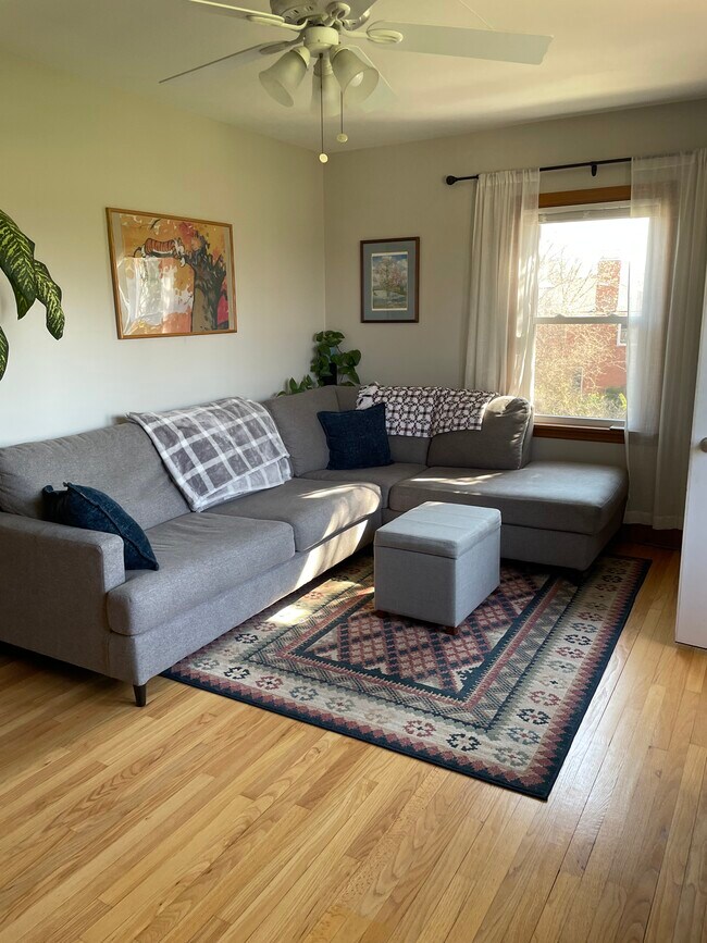 Sala de estar - 632 Wingra St