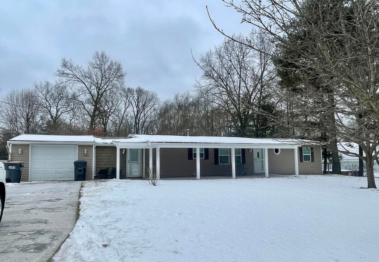 1106 Orchard Dr, Portage, MI 49002 House Rental in Portage, MI