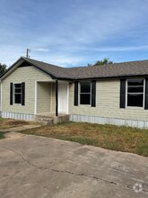 Building Photo - 808 Wilson Rd