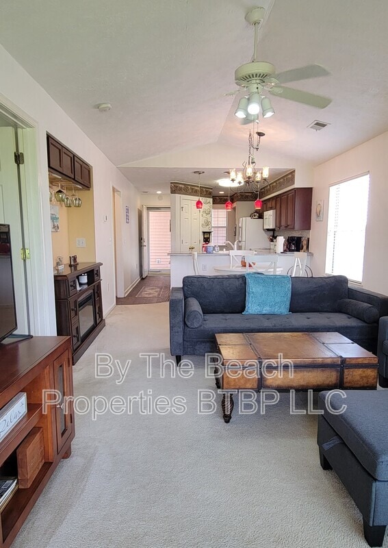 Building Photo - 627 Waterway Village Blvd