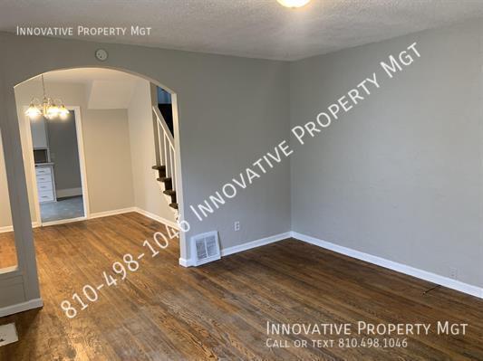 Building Photo - 1405 Lincoln Dr