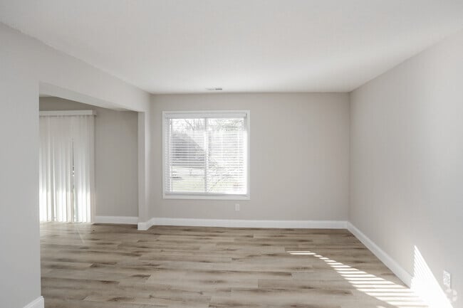 3HAB, 2BA - 1,275 ft² - Woods at Oak Crossing
