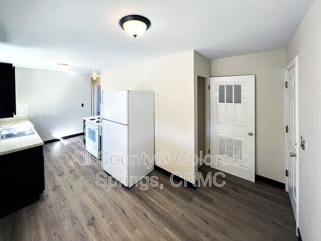 Foto del edificio - 3463 Colony Hills Rd