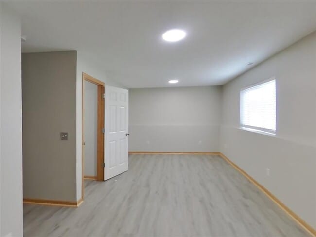 Foto del edificio - 5215 Pond View Ln