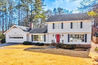 Building Photo - 4010 Mansion Dr