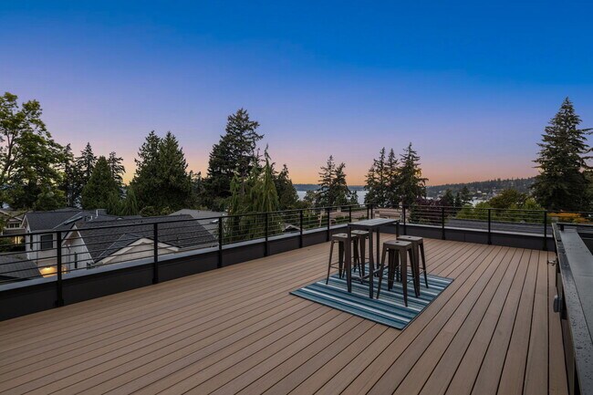 Foto del edificio - 745 17th Ave W