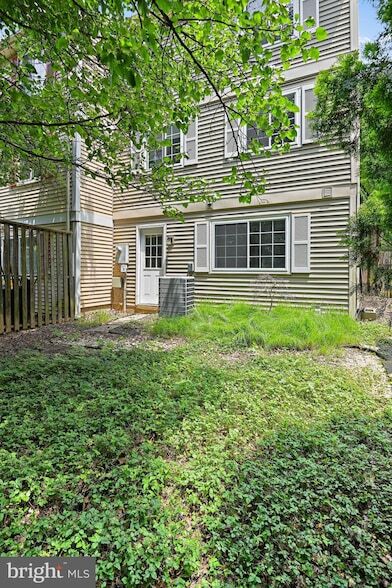 Foto del edificio - 1646 Barnstead Dr