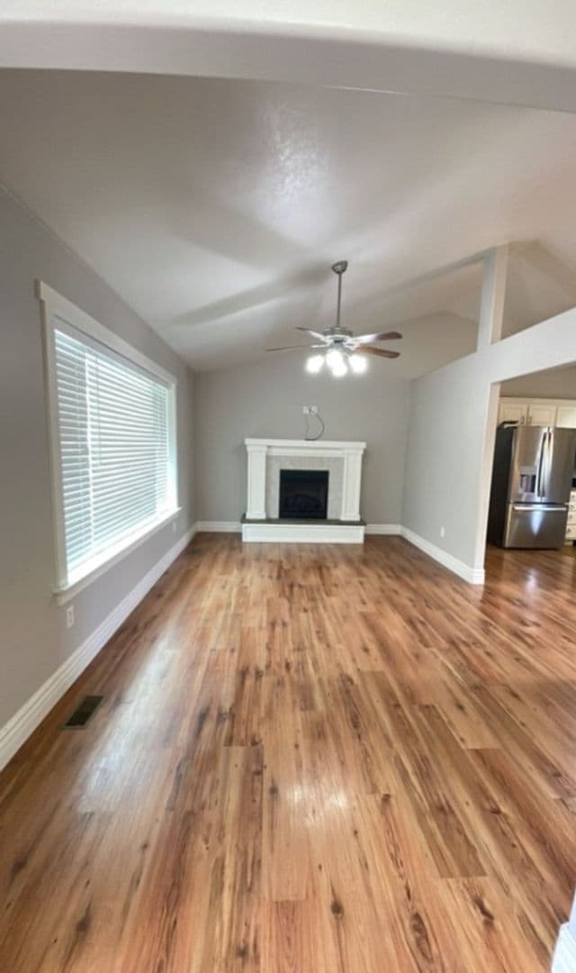 Building Photo - 5240 Woodland Pointe Cir