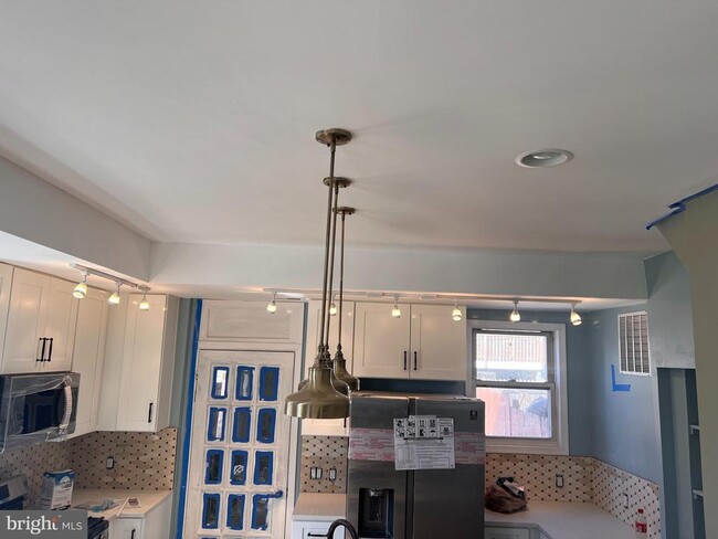 Foto del edificio - 619 Sheridan St NW