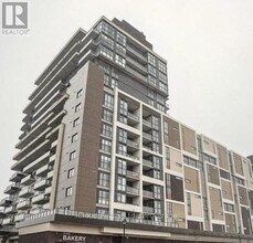 Building Photo - 550 N Service Rd