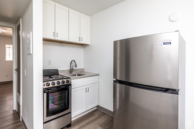 Studio - 500 SF - Caspian Village
