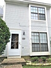 Building Photo - 262 Settlers Park Dr