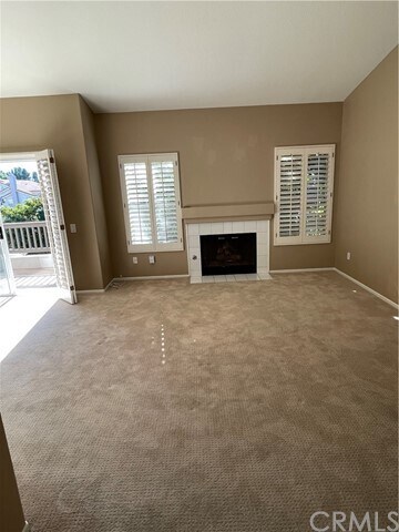 Building Photo - 262 California Ct
