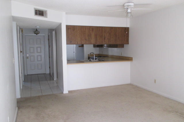 Foto del edificio - 114 Classic Manor Ct