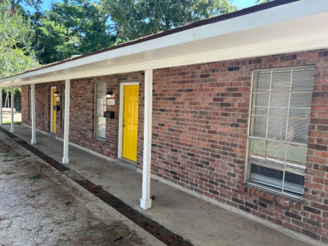 Building Photo - 2201-2203 Fairchild St