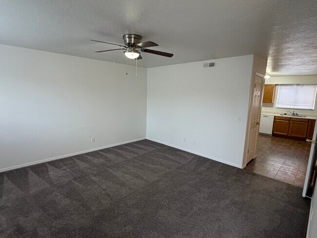 Foto del edificio - 126 S 850 W