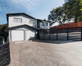 Building Photo - 1270 Tiegen Dr