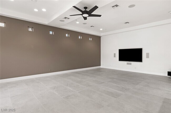 Building Photo - 540 Regents Gate Dr