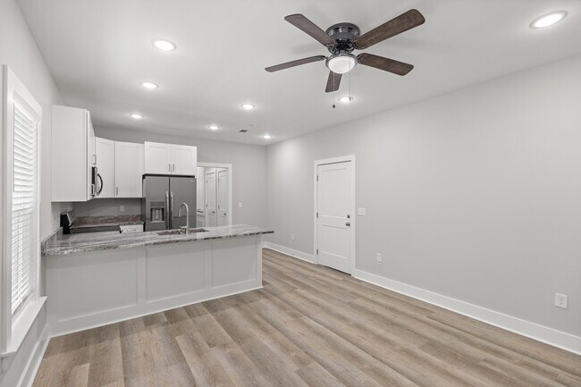 Foto del edificio - 305 Okaloosa Ave