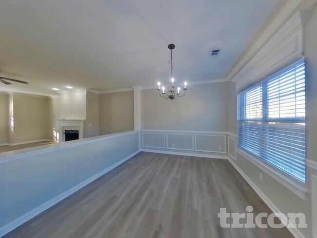 Foto del edificio - 3130 Friar's Bridge Pass