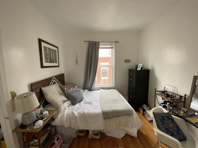 Foto del edificio - 25 Hanover Ave