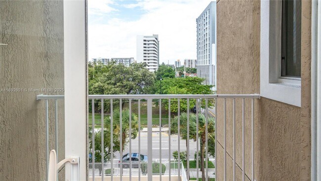 Foto del edificio - 102 SW 6th Ave