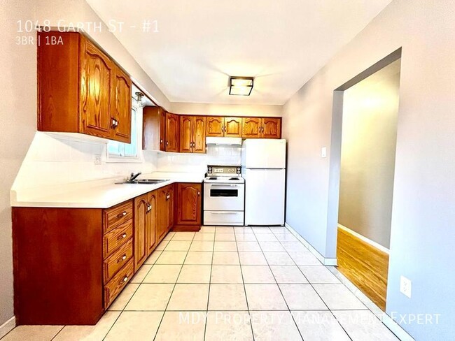 Building Photo - Amazing West Mountain Location!