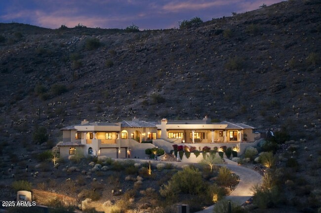 Foto del edificio - 1930 E Desert Willow Dr