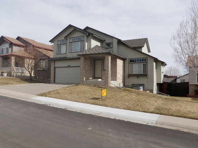 Primary Photo - Beautiful Shadow Ridge 2-Story