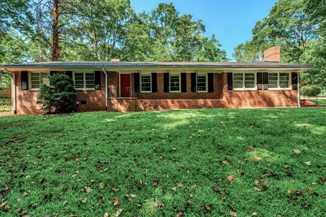 Photo - 1380 Ivywood Drive House