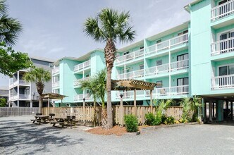 Building Photo - 1013 Carolina Beach Ave N