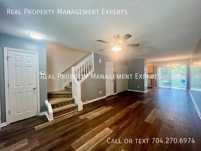 Foto del edificio - 12438 Hennigan Pl Ln