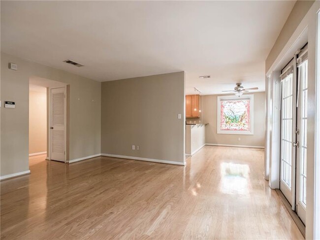 Building Photo - 1445 Monroe Dr NE